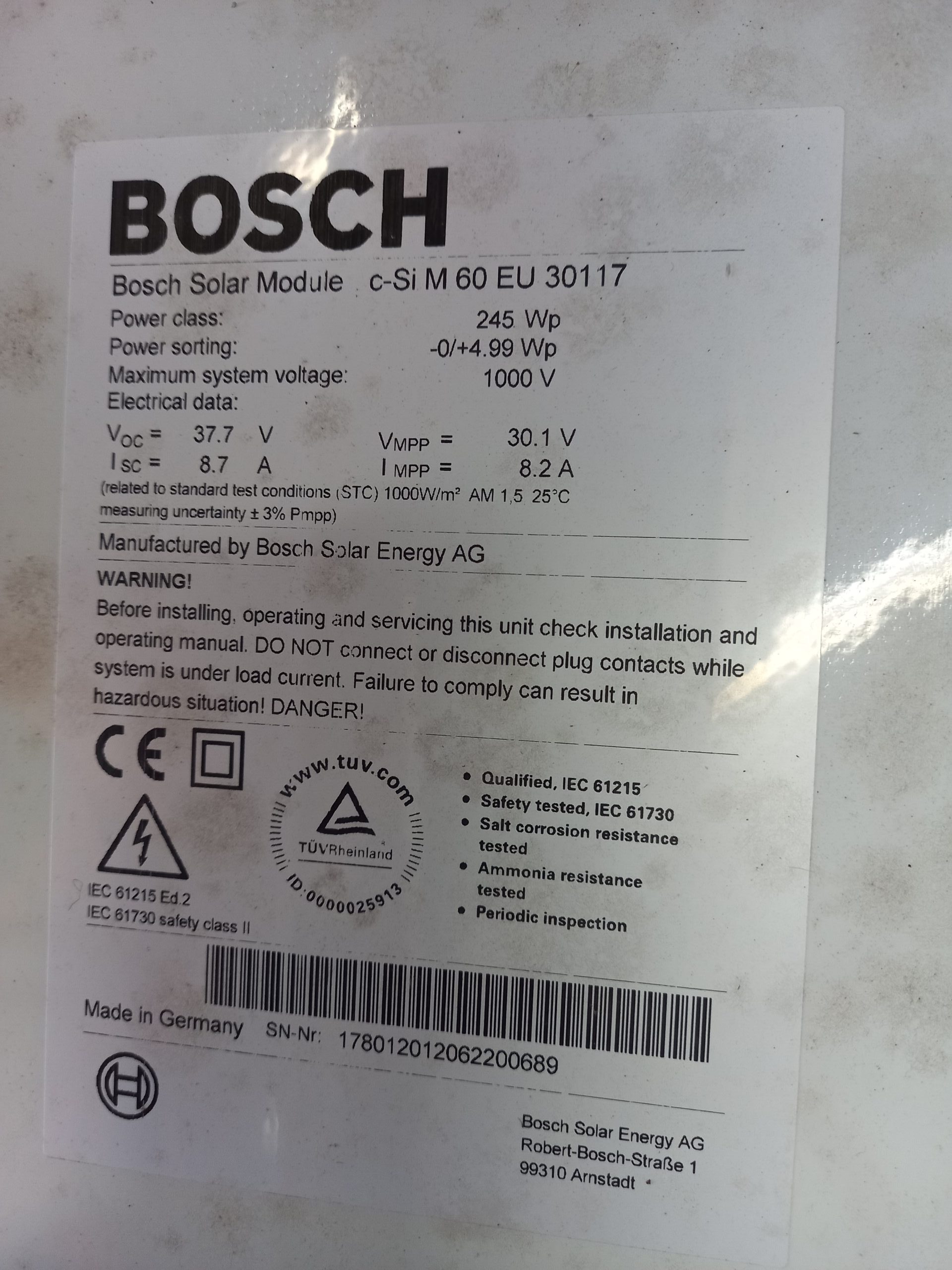 Bosch 245W Mono Solar Panel (used/cleaned/assessed)  Voc 37.7 Vmp 30.1 Isc 8.7 Imp 8.2 1660x990x50mm Silver Frame