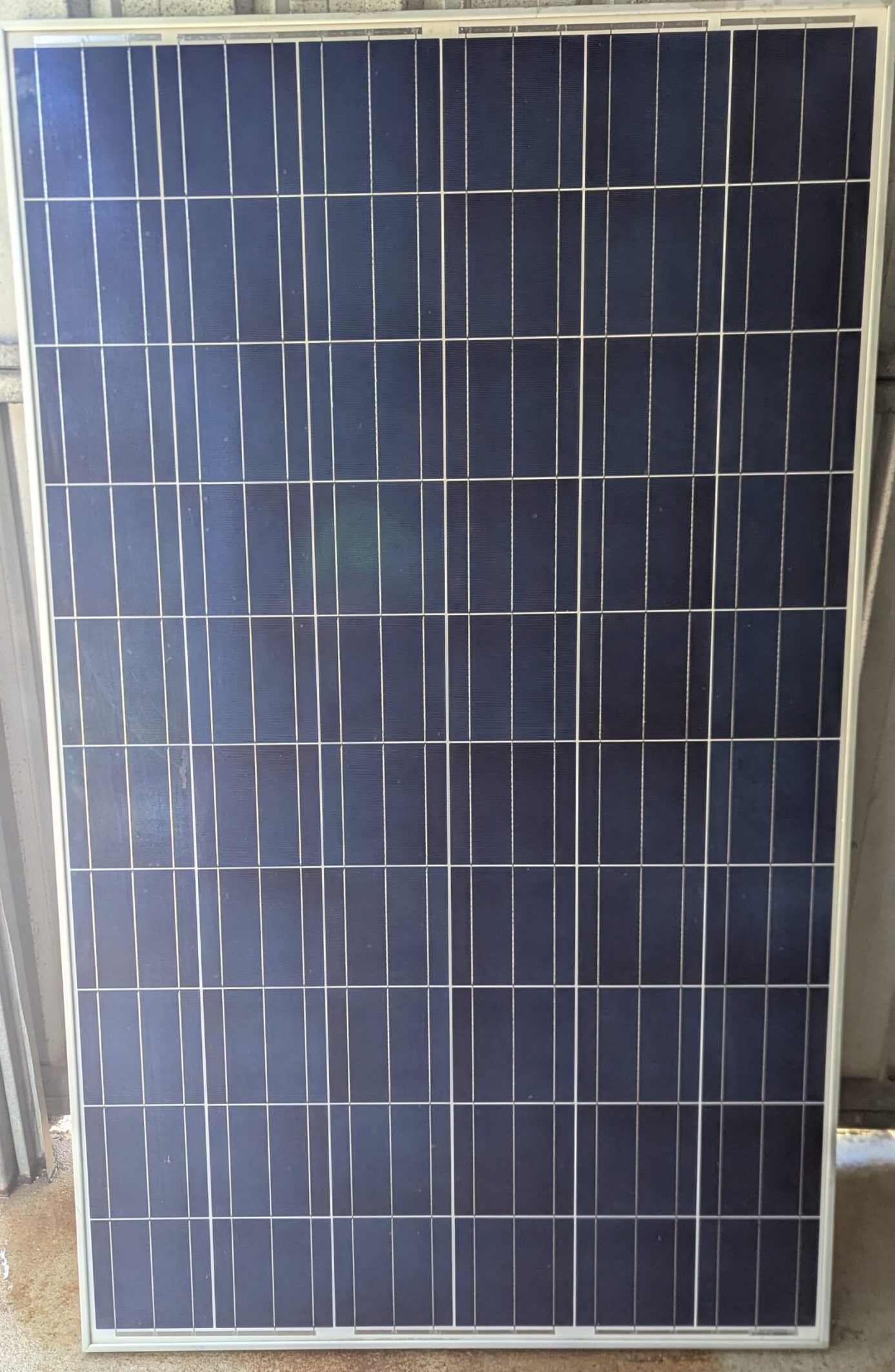 Hanwha 250W Poly Solar Panel (used/cleaned/assessed) Voc 37.7 Isc 8.79 1636x988x40mm Silver Frame