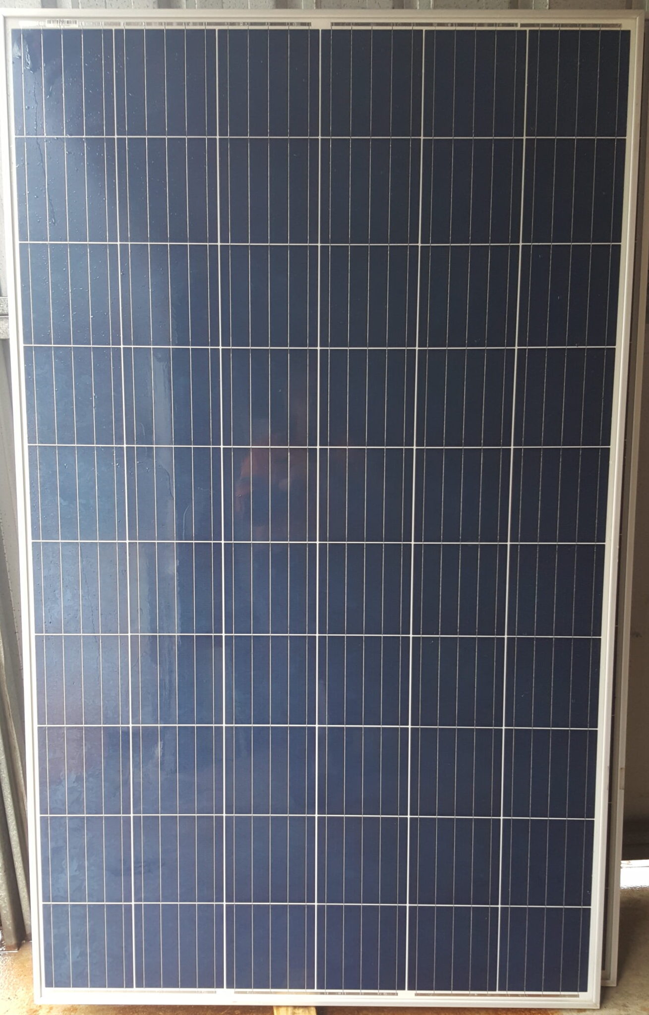 GCL 270W Poly Solar Panel (used/cleaned/assessed) Voc 38.3 Vmp 31.20 Isc 9.29 Imp 8.65 1640x992x35mm Silver Frame